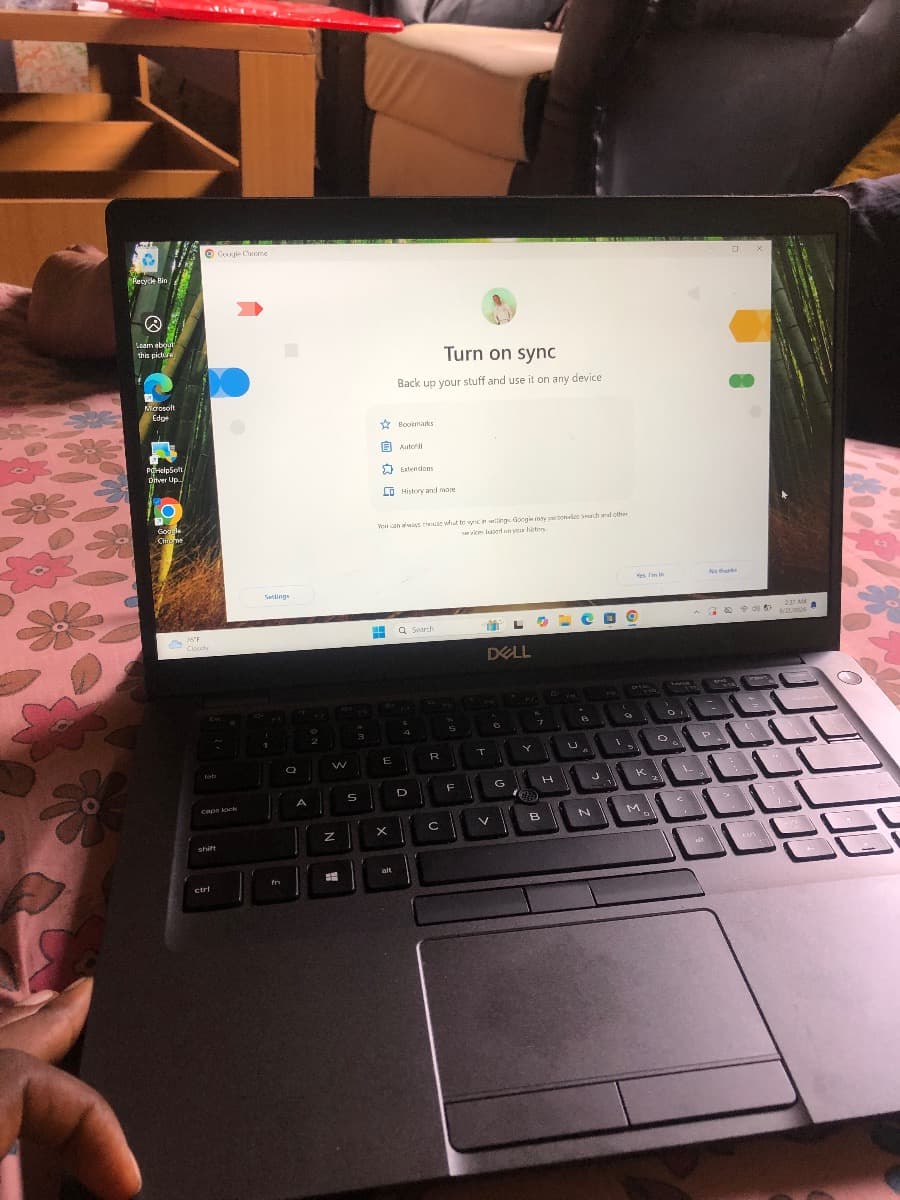 Dell latitude 5400 , image 1 of 2